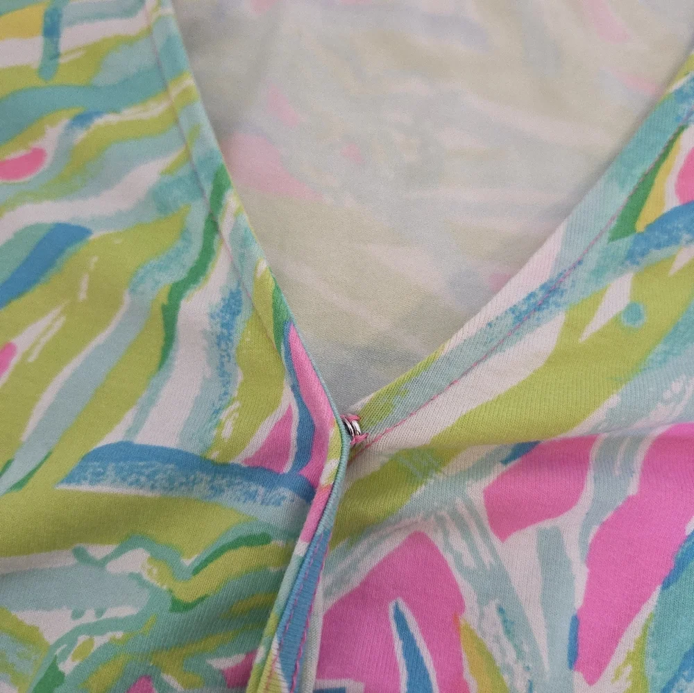 Lilly Pulitzer Marilyn Romper Royal Lime Tiki Print Size M - Picture 3 of 10